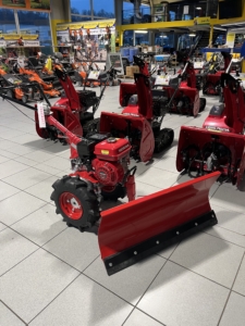 Honda Motorhacke mit Schneeschild