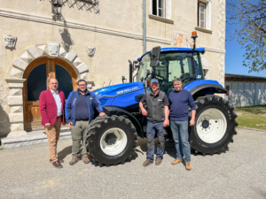New Holland T5.90 für die LFS Stiegerhof