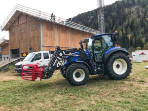New Holland T5 Auto Command Lax