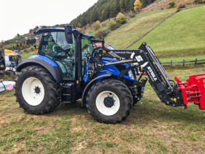 New Holland T5 Auto Command Lax