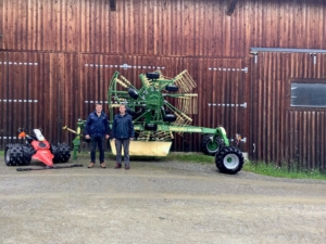 Krone Kreiselschwader TC640 und Aebi Motormäher CC36