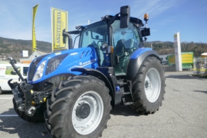 New Holland T5.140 Auto Command New Holland T5.140 Auto Command