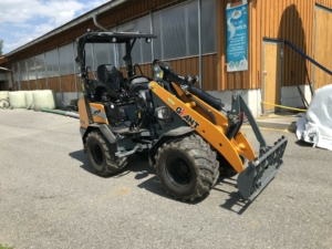 Neuer Giant G2500HD für die Familie Ebner aus Spittal/Drau Neuer Giant G2500HD für die Familie Ebner aus Spittal/Drau